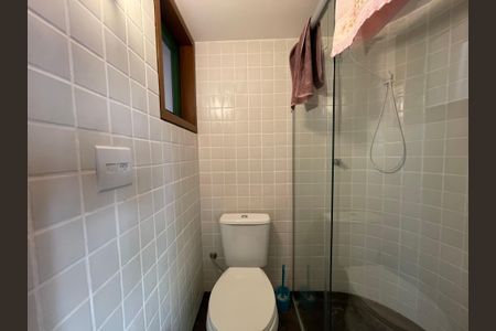 Casa à venda com 144m², 3 quartos e 1 vagaBanheiro 3