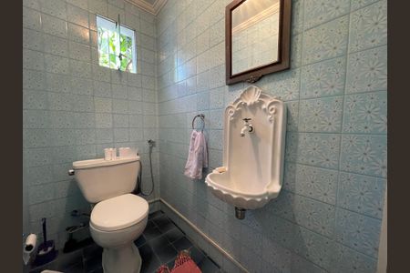 Casa à venda com 144m², 3 quartos e 1 vagaBanheiro 2