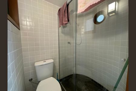 Casa à venda com 144m², 3 quartos e 1 vagaBanheiro 3