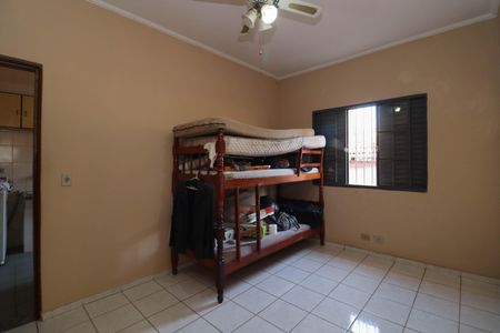 Casa à venda com 147m², 2 quartos e 2 vagas Casa à venda com 147m², 2 quartos e 2 vagasSuíte