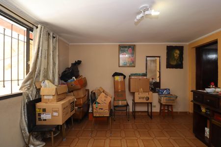 Casa à venda com 147m², 2 quartos e 2 vagas Casa à venda com 147m², 2 quartos e 2 vagasSala