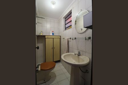 Casa à venda com 147m², 2 quartos e 2 vagas Casa à venda com 147m², 2 quartos e 2 vagasLavabo