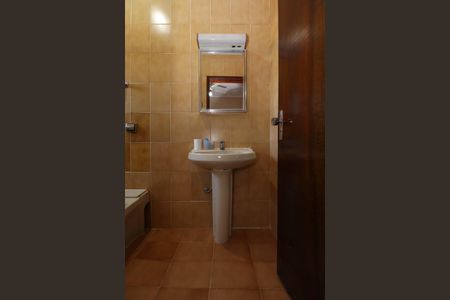 Casa à venda com 147m², 2 quartos e 2 vagas Casa à venda com 147m², 2 quartos e 2 vagasBanheiro da Suíte