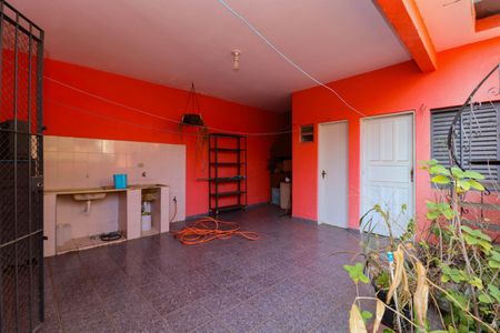 Casa à venda com 147m², 2 quartos e 2 vagas Casa à venda com 147m², 2 quartos e 2 vagasÁrea comum - Churrasqueira