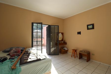 Casa à venda com 147m², 2 quartos e 2 vagas Casa à venda com 147m², 2 quartos e 2 vagasQuarto