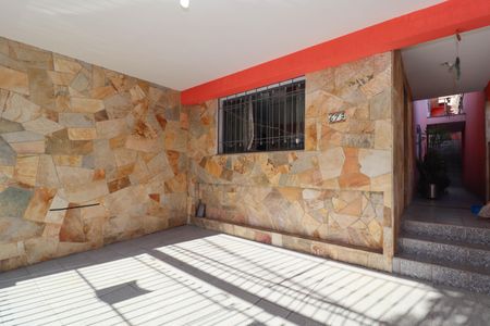 Casa à venda com 147m², 2 quartos e 2 vagas Casa à venda com 147m², 2 quartos e 2 vagasGaragem