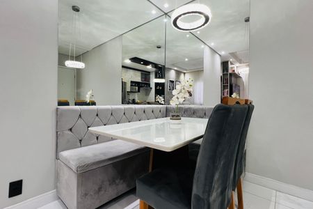 Apartamento à venda com 44m², 2 quartos e 1 vaga Apartamento à venda com 44m², 2 quartos e 1 vagaSala