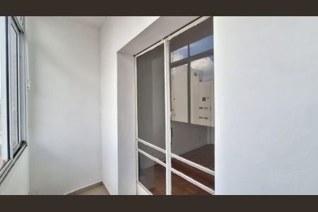 Apartamento para alugar com 60m², 1 quarto e sem vaga Apartamento para alugar com 60m², 1 quarto e sem vagaVaranda