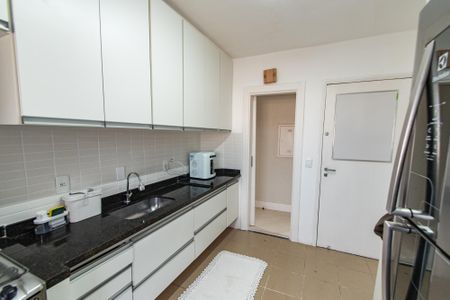 Apartamento para alugar com 156m², 4 quartos e 3 vagasCozinha