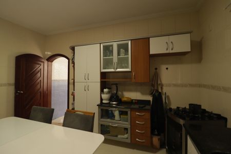 Casa à venda com 126m², 3 quartos e 2 vagasCozinha