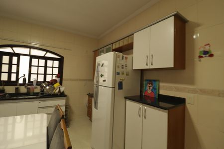 Casa à venda com 126m², 3 quartos e 2 vagasCozinha