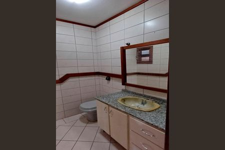 Casa para alugar com 248m², 5 quartos e 1 vaga Casa para alugar com 248m², 5 quartos e 1 vagaLavabo
