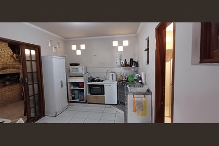 Casa para alugar com 248m², 5 quartos e 1 vaga Casa para alugar com 248m², 5 quartos e 1 vagaCozinha