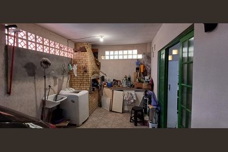 Casa para alugar com 248m², 5 quartos e 1 vaga Casa para alugar com 248m², 5 quartos e 1 vagaÁrea de Serviço