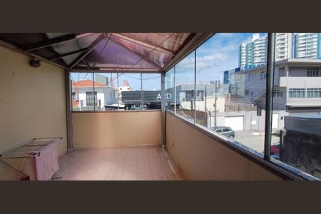 Casa para alugar com 248m², 5 quartos e 1 vaga Casa para alugar com 248m², 5 quartos e 1 vagaSacada do quarto 3