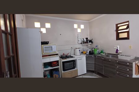 Casa para alugar com 248m², 5 quartos e 1 vaga Casa para alugar com 248m², 5 quartos e 1 vagaCozinha