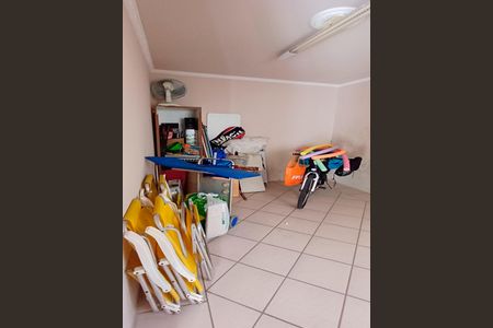 Casa para alugar com 248m², 5 quartos e 1 vaga Casa para alugar com 248m², 5 quartos e 1 vagaQuarto 1