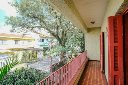 Casa à venda com 250m², 6 quartos e 2 vagasVaranda quartos 1 e 2