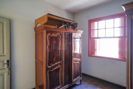 Casa à venda com 250m², 6 quartos e 2 vagasQuarto 4