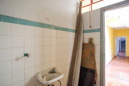 Casa à venda com 250m², 6 quartos e 2 vagasBanheiro de serviço