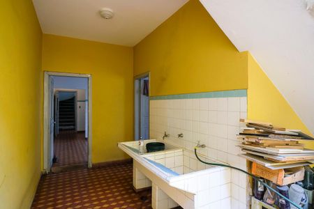 Casa à venda com 250m², 6 quartos e 2 vagasÁrea de serviço