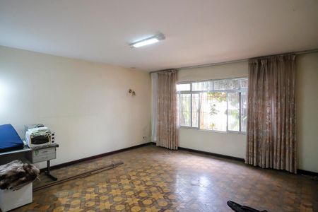 Casa à venda com 250m², 6 quartos e 2 vagasSala