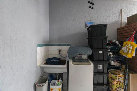 Casa à venda com 75m², 2 quartos e 1 vagaÁrea de Serviço