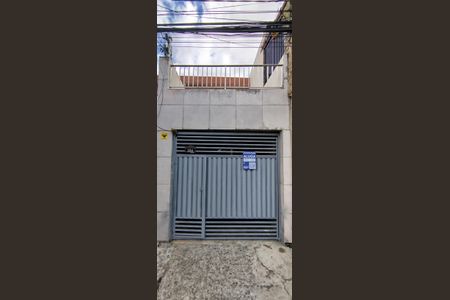 Casa à venda com 75m², 2 quartos e 1 vagaFachada + Placa 