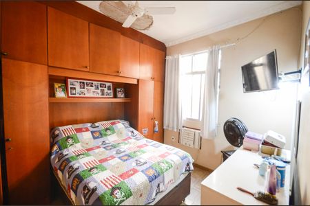 Apartamento à venda com 100m², 3 quartos e 1 vagaQuarto 2