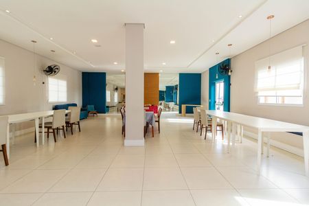 Apartamento para alugar com 38m², 2 quartos e sem vagaÁrea comum - Salão de festas