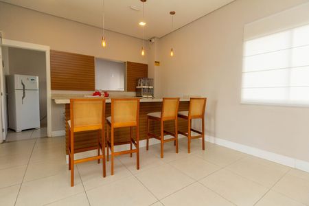 Apartamento para alugar com 38m², 2 quartos e sem vagaÁrea comum - Salão de festas