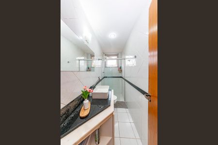 Apartamento à venda com 81m², 3 quartos e 1 vaga Apartamento à venda com 81m², 3 quartos e 1 vagaBanheiro Social