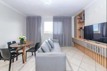 Apartamento à venda com 81m², 3 quartos e 1 vaga Apartamento à venda com 81m², 3 quartos e 1 vagaSala