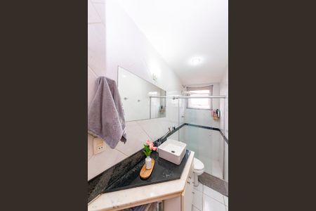 Apartamento à venda com 81m², 3 quartos e 1 vaga Apartamento à venda com 81m², 3 quartos e 1 vagaBanheiro Social