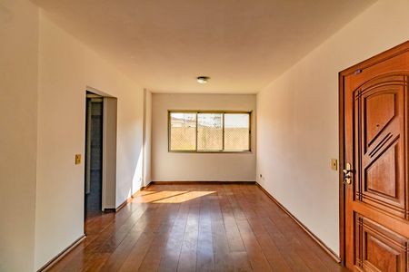 Apartamento para alugar com 91m², 3 quartos e 1 vaga Apartamento para alugar com 91m², 3 quartos e 1 vagaSala