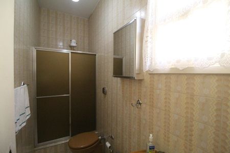 Casa de condomínio à venda com 207m², 7 quartos e 1 vagaBanheiro da suíte