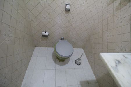 Casa de condomínio à venda com 207m², 7 quartos e 1 vagaLavabo Sala 1