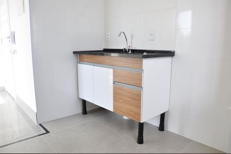 Apartamento para alugar com 64m², 2 quartos e 1 vaga Apartamento para alugar com 64m², 2 quartos e 1 vagaCozinha e Área de Serviço