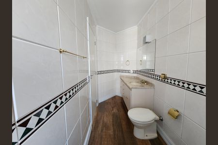 Apartamento à venda com 300m², 3 quartos e 4 vagasBanheiro da Suíte 2