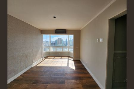 Apartamento à venda com 300m², 3 quartos e 4 vagasSuíte 1