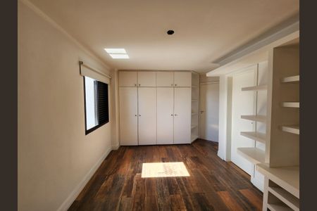 Apartamento à venda com 300m², 3 quartos e 4 vagasSuíte 2