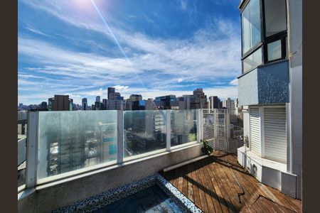 Apartamento à venda com 300m², 3 quartos e 4 vagasVaranda - Piscina