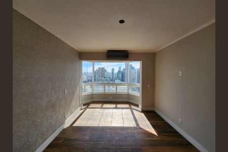 Apartamento à venda com 300m², 3 quartos e 4 vagasSuíte 1