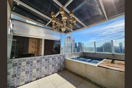 Apartamento à venda com 300m², 3 quartos e 4 vagasVaranda - Piscina