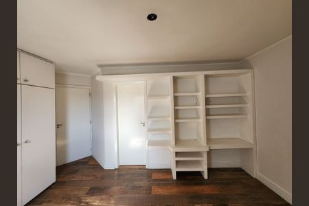 Apartamento à venda com 300m², 3 quartos e 4 vagasSuíte 2