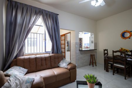 Apartamento à venda com 79m², 2 quartos e sem vaga Apartamento à venda com 79m², 2 quartos e sem vagaSala