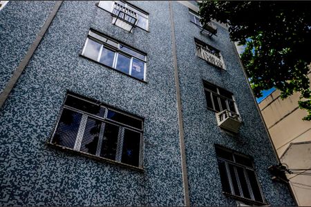 Apartamento para alugar com 75m², 3 quartos e 1 vaga Apartamento para alugar com 75m², 3 quartos e 1 vagaFachada
