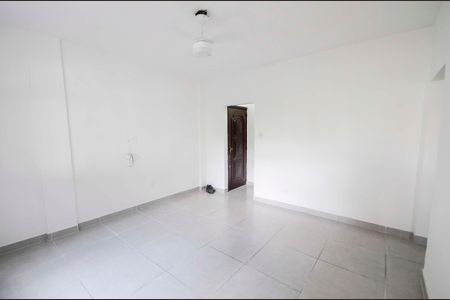 Apartamento para alugar com 75m², 3 quartos e 1 vaga Apartamento para alugar com 75m², 3 quartos e 1 vagaSala