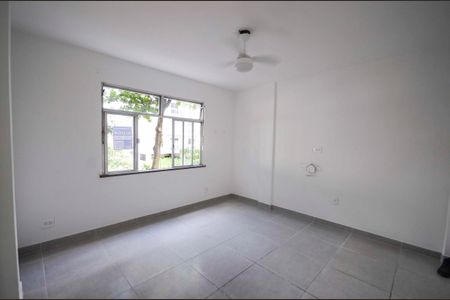 Apartamento para alugar com 75m², 3 quartos e 1 vaga Apartamento para alugar com 75m², 3 quartos e 1 vagaSala