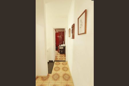 Casa à venda com 100m², 2 quartos e 2 vagas Casa à venda com 100m², 2 quartos e 2 vagasBanheiro